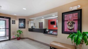 Lobby - Extended Stay America Select Suites - Jacksonville - Lenoir Avenue East (Jacksonville)