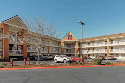 Studio 6 Extended Stay Sacramento Arden Way CA