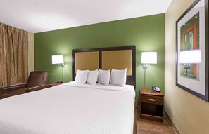 Studio, 1 King Bed, Non Smoking
