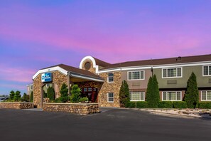 Unclassified image, 3 of 40, button - Best Western Mountain View Inn (Springville)