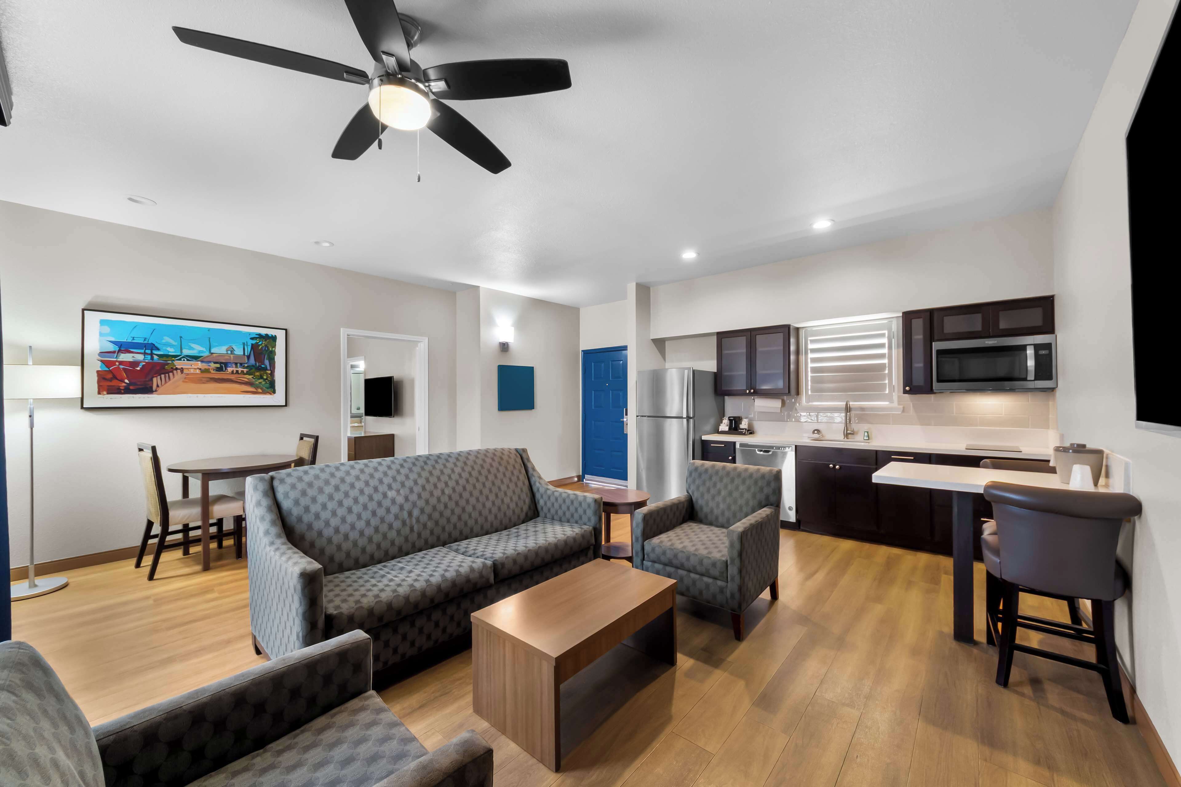 suite, 1 king bed, non smoking, kitchenette (living room;with sofabed) | private kitchenette | fridge, microwave, coffee/tea maker