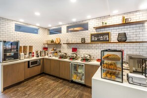 Free daily full breakfast