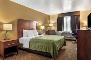 Desk, iron/ironing board, free WiFi, bed sheets