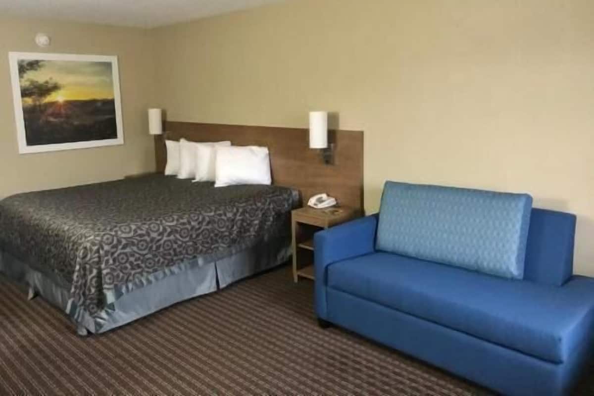 Desk, blackout curtains, iron/ironing board, free WiFi