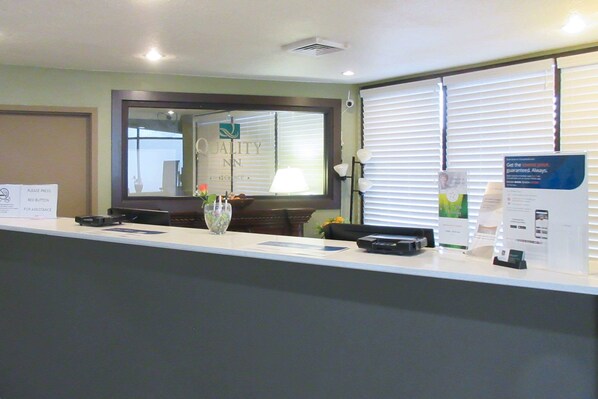 Lobby - Quality Inn Longmont (Longmont)