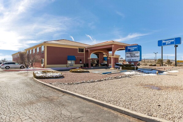 Exterior - Rodeway Inn Gallup West (Gallup)