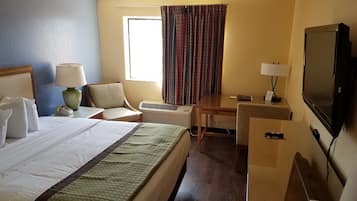 Room, 1 King Bed, Accessible, Smoking | In-room safe, desk, iron/ironing board, free cribs/infant beds