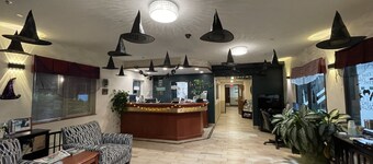 Travelodge Suites by Wyndham Newberg