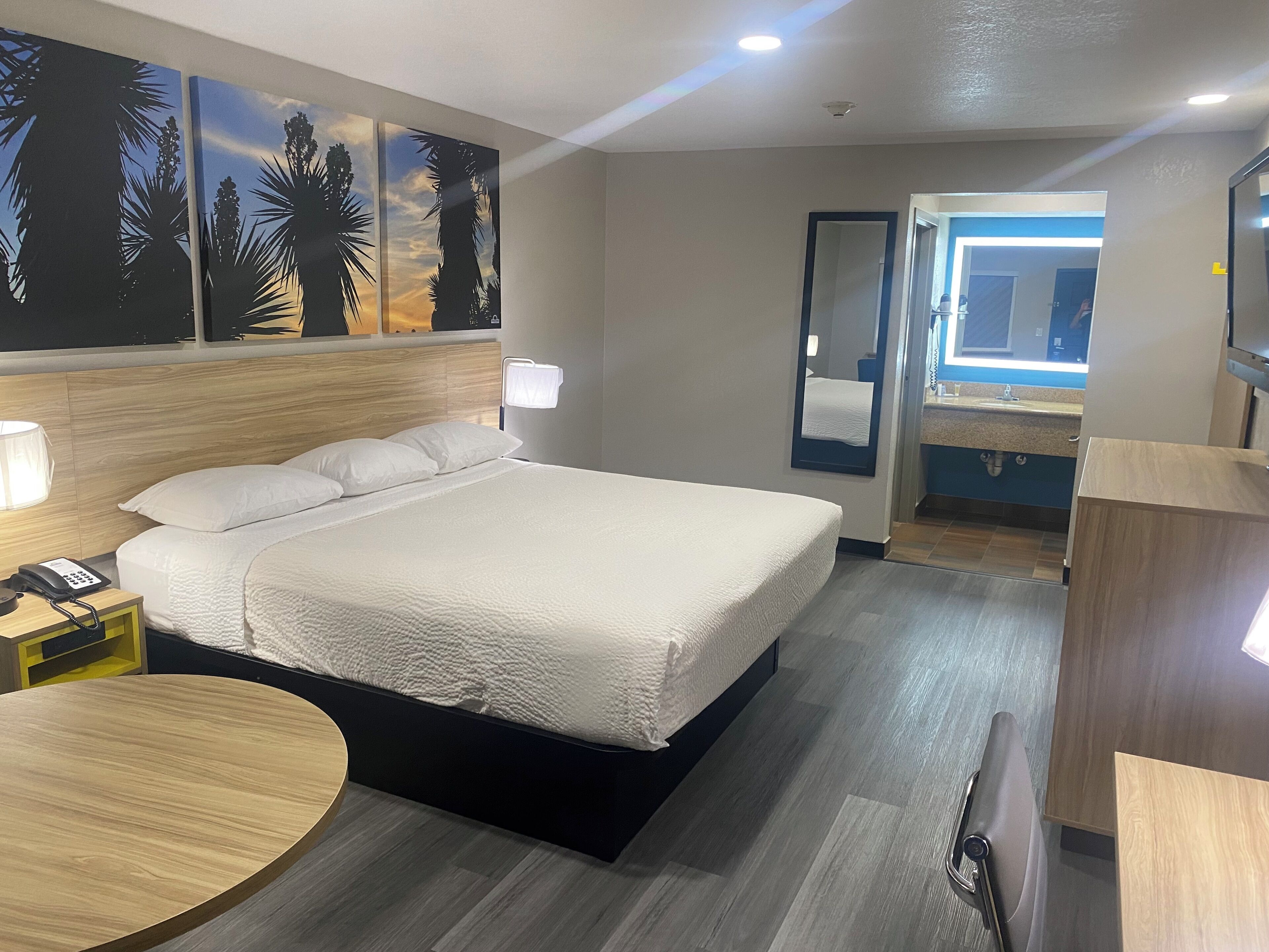 Photo - Days Inn by Wyndham El Paso West