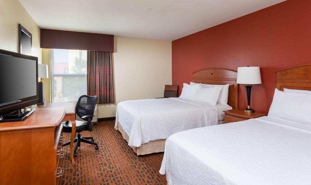 Premium bedding, in-room safe, desk, iron/ironing board
