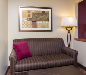 Premium bedding, in-room safe, desk, iron/ironing board