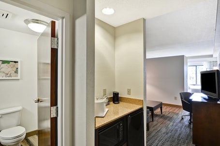 Premium bedding, down comforters, desk, laptop workspace. Hampton Inn & Suites Boynton Beach
