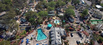 Tropical Palms Resort