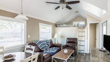 Free WiFi, bed sheets, alarm clocks