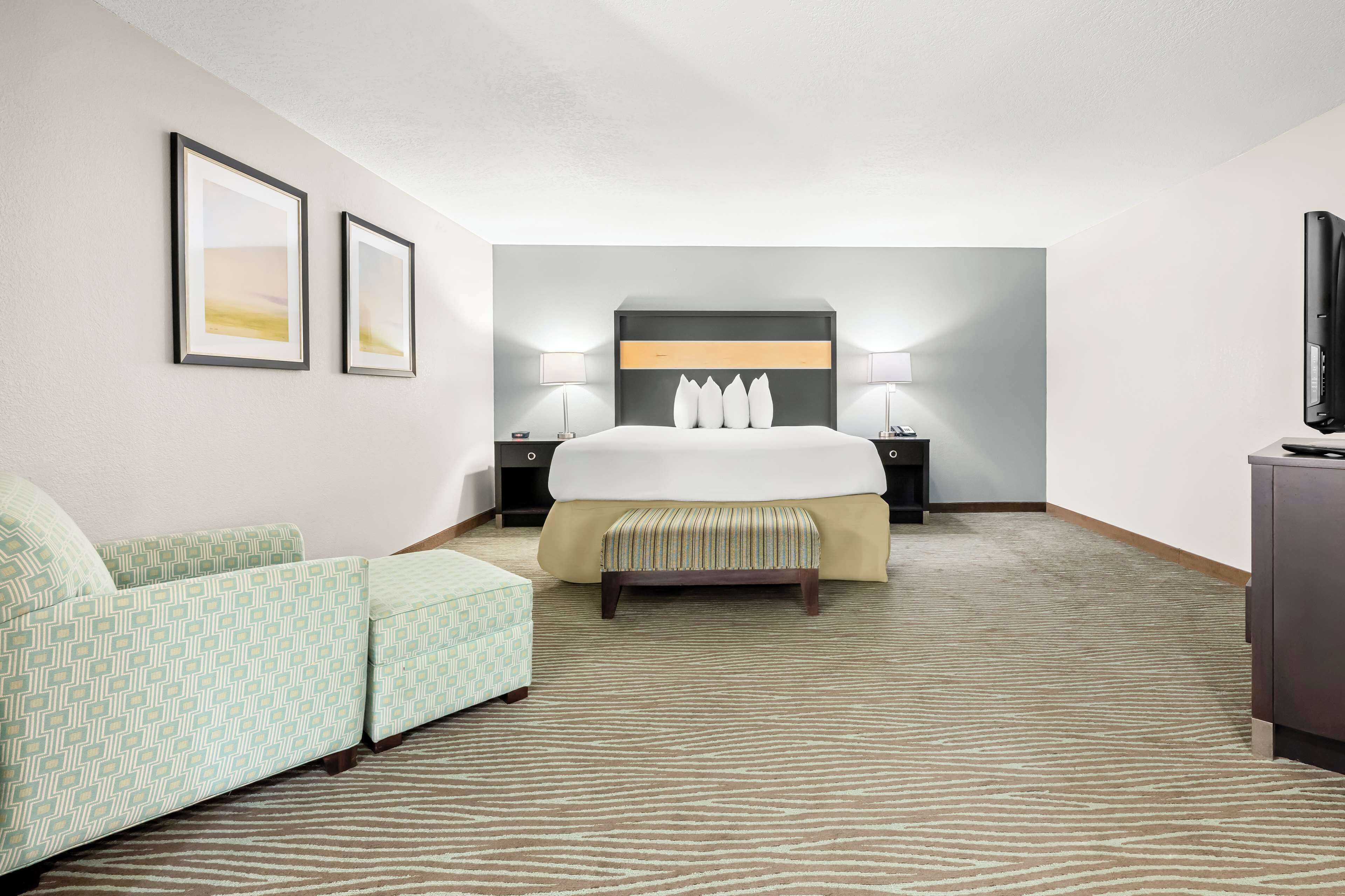 in-room safe, desk, iron/ironing board, rollaway beds