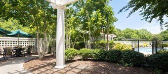 La Quinta Inn & Suites by Wyndham Raleigh Cary