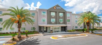 コンフォート イン&スイーツ ホゥーマ