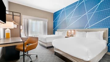 Skrivebord, skrivebord for bærbar PC og blendingsgardiner