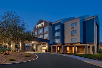 Staybridge Suites Pittsburgh Airport by IHG