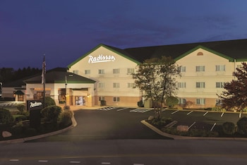 Radisson Hotel and Conference Center Rockford