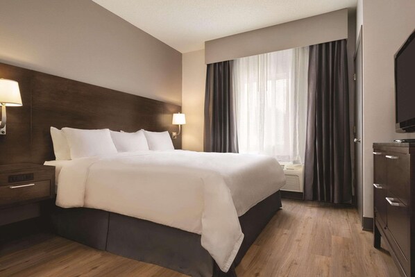 Desk, iron/ironing board, free cots/infant beds, free WiFi