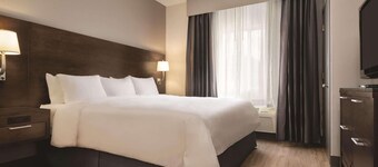Radisson Hotel and Conference Center Rockford