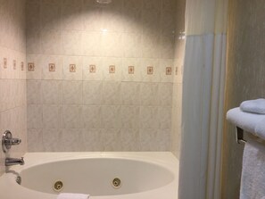 Jetted bathtub - Americas Best Value Inn & Suites St. Louis, St. Charles Inn (St. Charles)