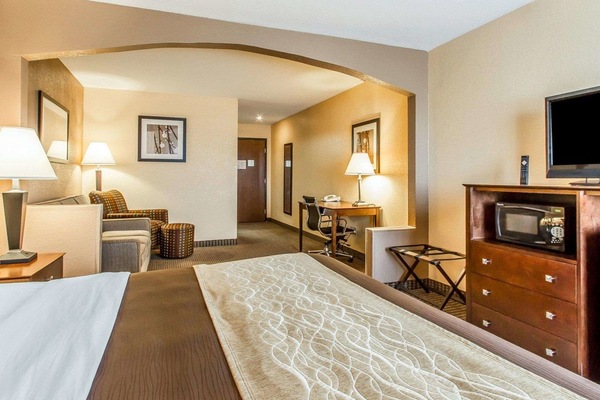 In-room safe, desk, blackout drapes, iron/ironing board