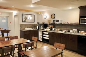 Free daily continental breakfast