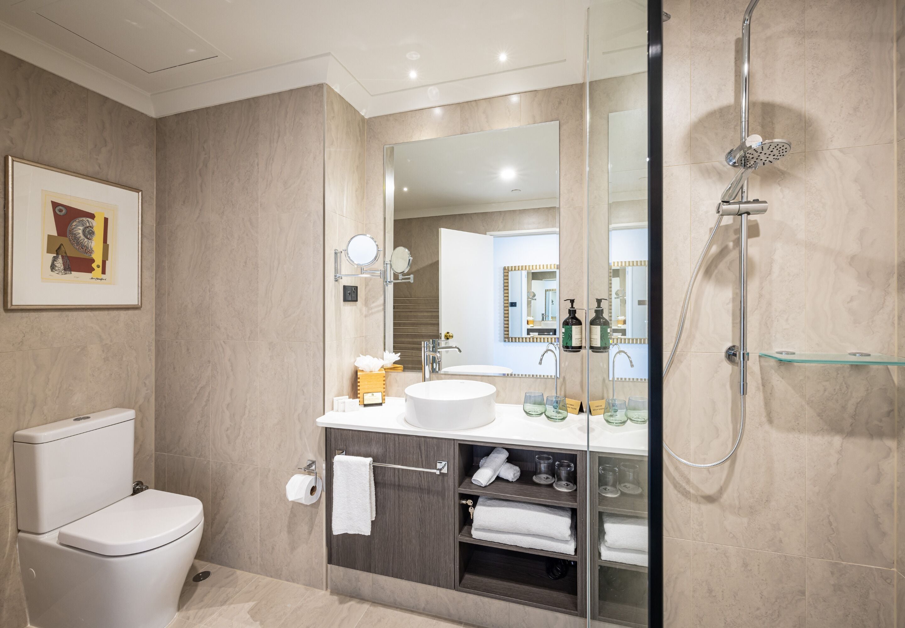 junior club king | in-room safe, desk, blackout curtains, soundproofing