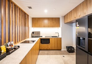 Duxton Suite | 1 bedroom, in-room safe, desk, blackout drapes
