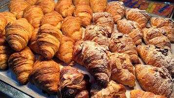 Daily buffet breakfast for a fee