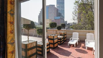Superior Studio Suite | Terrace/patio