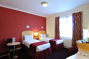 Standard Twin Room - Comfort Hotel Harrow (Harrow)
