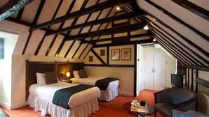 Superior Twin Room | Iron/ironing board, rollaway beds (surcharge), WiFi (free) - Rutland Arms (Newmarket)
