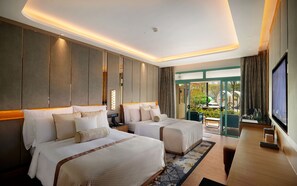 Waterventure Terrace | Premium bedding, down comforters, free minibar, in-room safe - Sunway Resort Hotel (Petaling Jaya)