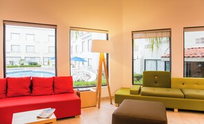 Lobby - Fiesta Inn Express Monclova (Monclova)