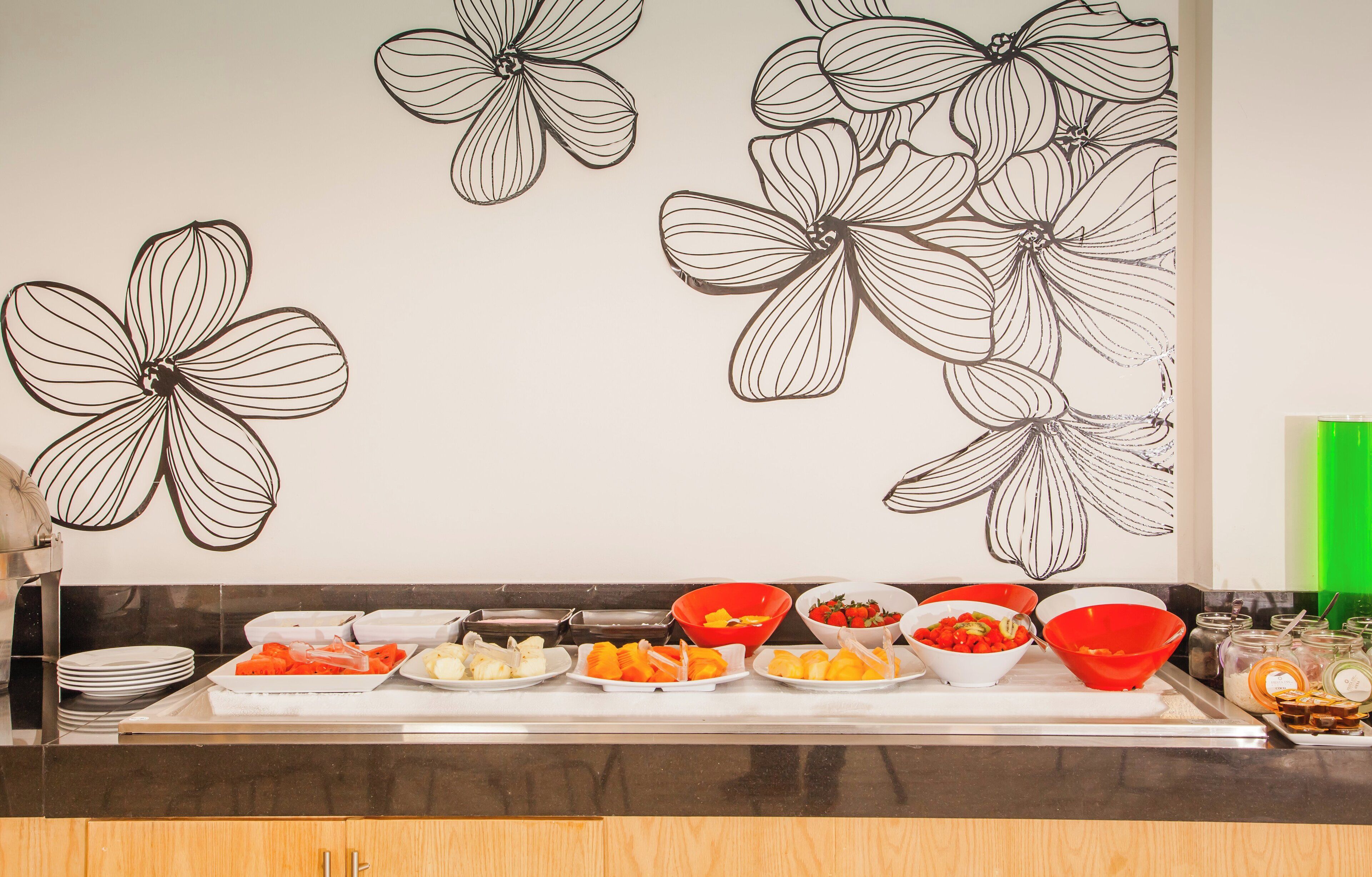 daily buffet breakfast for a fee