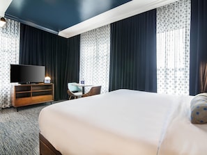 Premium Room, 1 King Bed, City View | Premium bedding, pillow-top beds, in-room safe, individually decorated