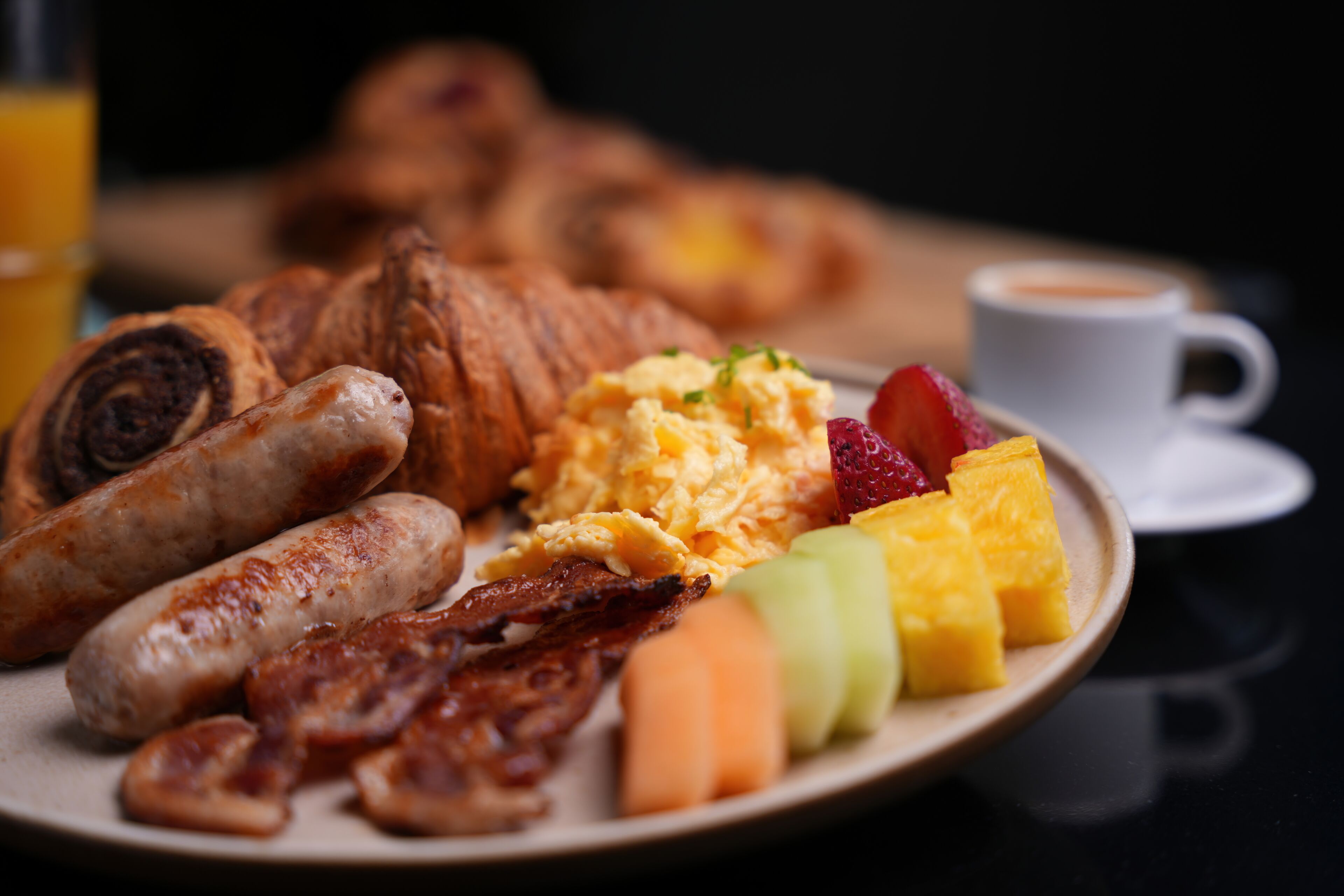 daily buffet breakfast for a fee