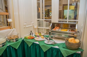 Daily buffet breakfast (EUR 16 per person)