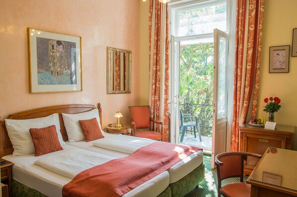 Pillow-top beds, minibar, in-room safe, blackout curtains