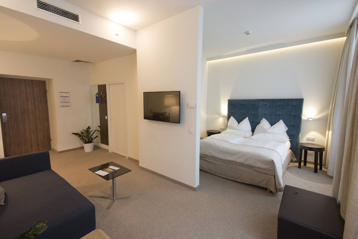 Prestige Suite | 1 yatak odası, kaliteli yatak takımı, minibar, odada kasa 