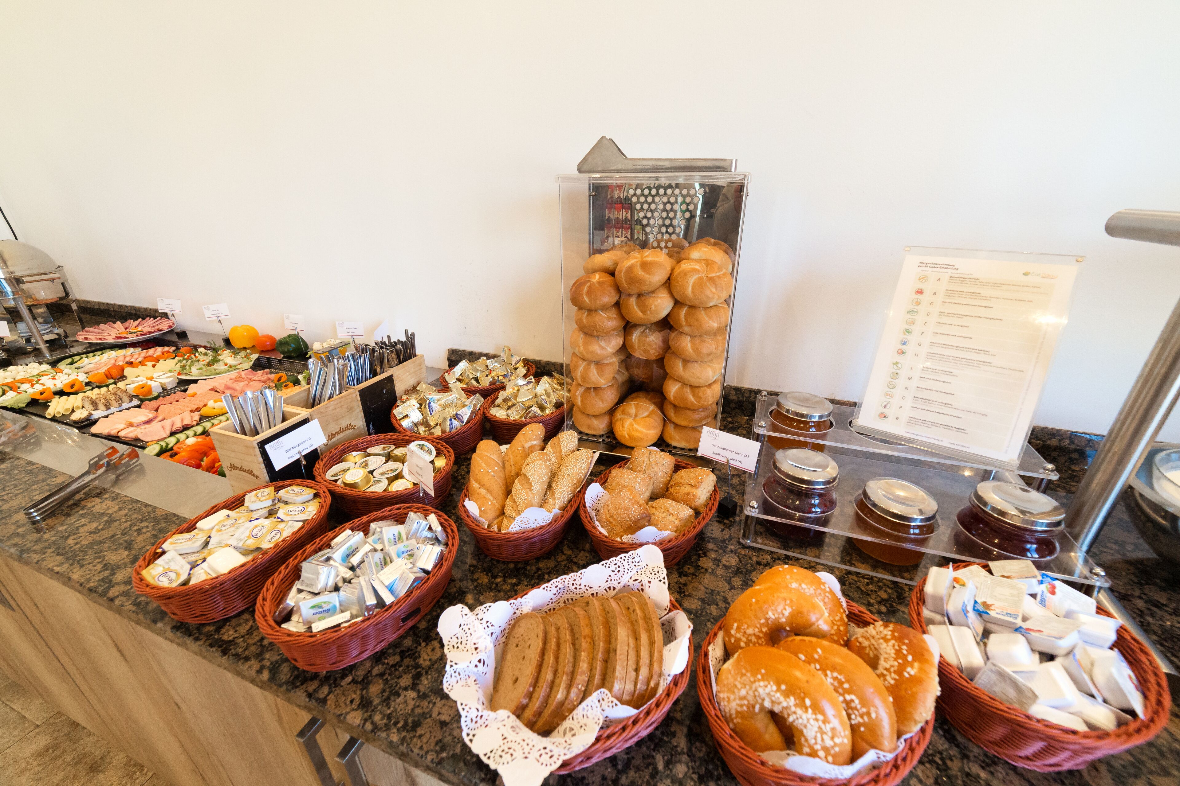 Daily buffet breakfast (EUR 15.5 per person)
