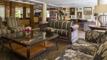 Sala de estar en el lobby