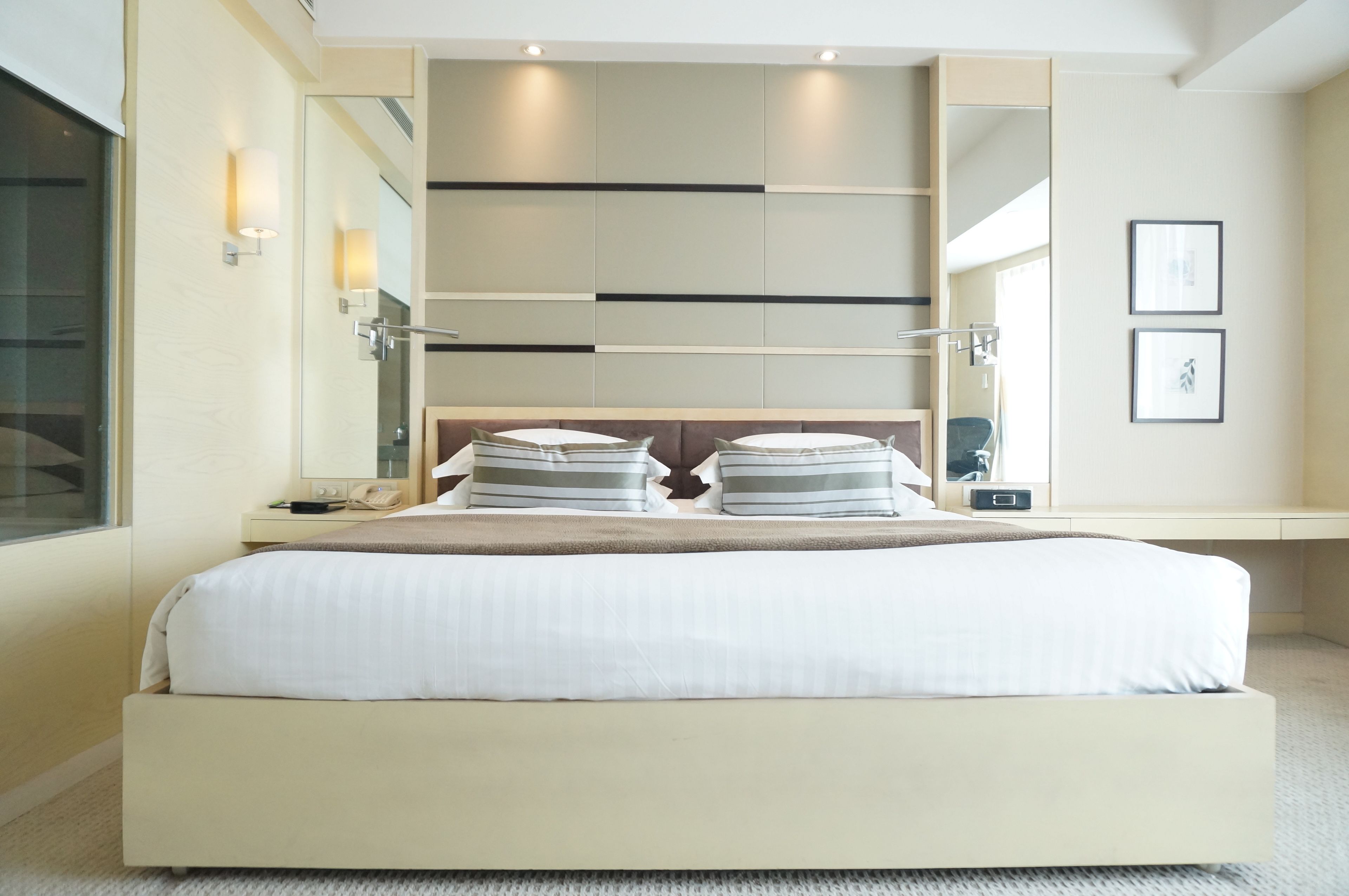 executive business room | minibar, in-room safe, desk, blackout curtains