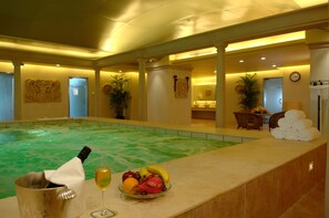 Bain à remous intérieur