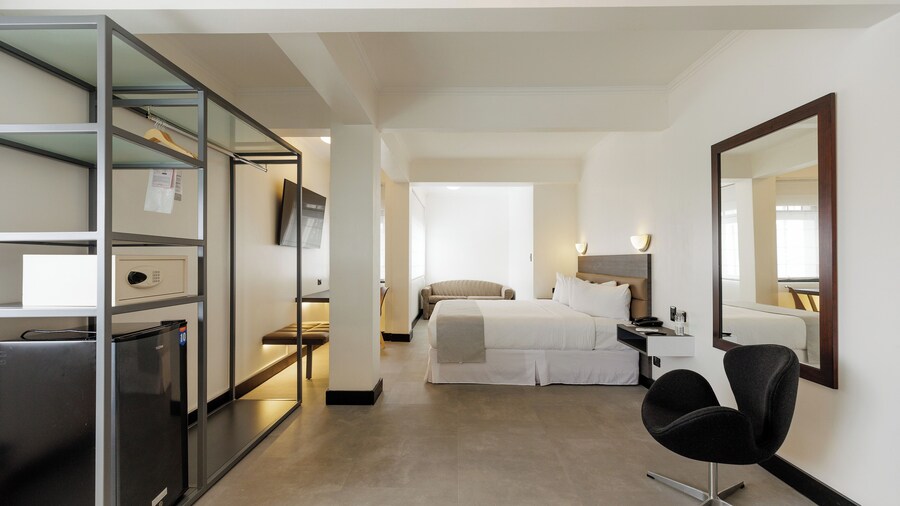 Parque del Lago Boutique Hotel