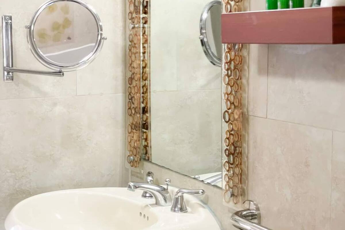 accessible rooms | bathroom | shower, eco-friendly toiletries, hair dryer, bathrobes