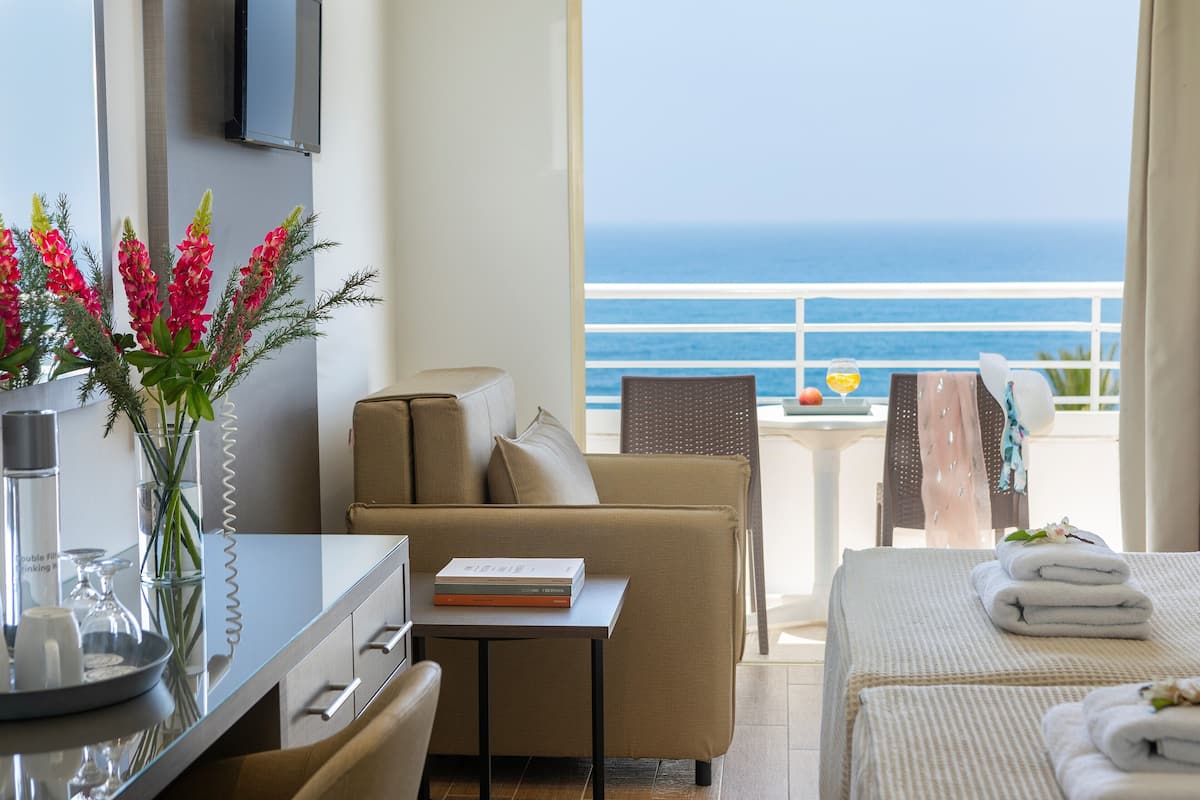 double or twin room, 1 double or 2 single beds, sea view | balcony view